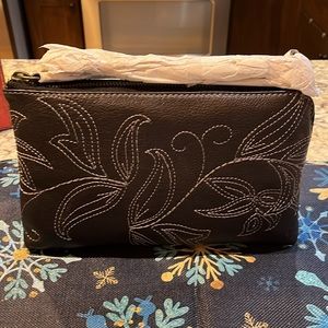 NEW FRYE 11.5” L Leather Hadley Embroidered Crossbody/Pouch In Black